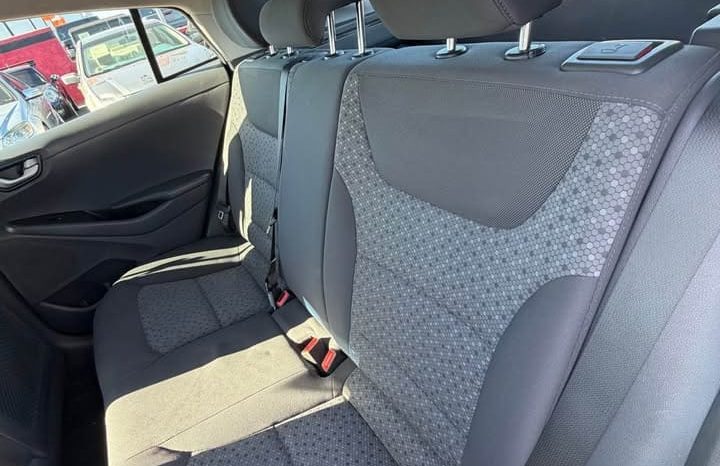 
								2019 Hyundai ioniq hybrid full									