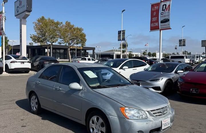 
								2006 Kia spectra EX Sedan 4D full									