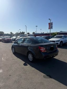 
										2017 Chevrolet sonic full									