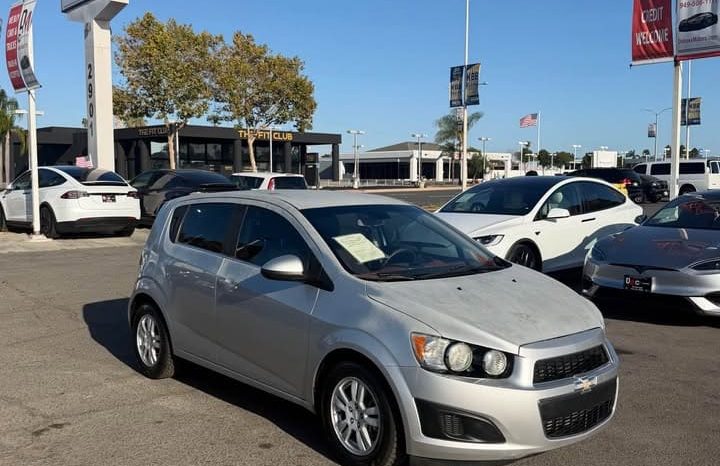 
								2013 Chevrolet sonic full									