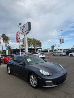 
										2011 Porsche panamera full									
