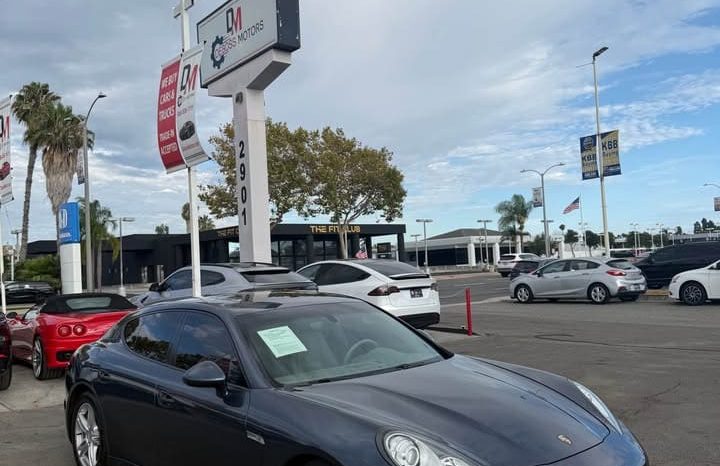 
								2011 Porsche panamera full									