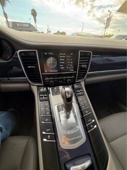 
										2011 Porsche panamera full									