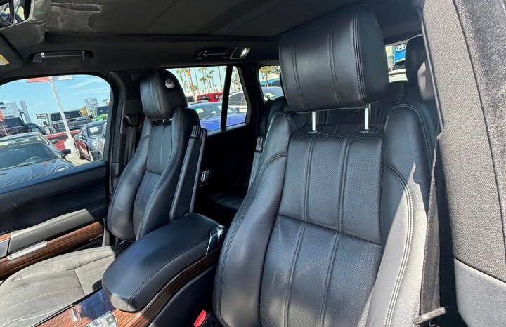 
								2016 Land Rover range rover HSE Sport Utility 4D full									