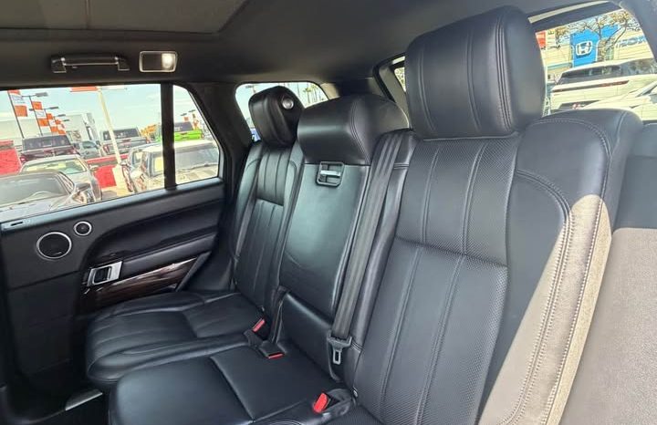 
								2016 Land Rover range rover HSE Sport Utility 4D full									