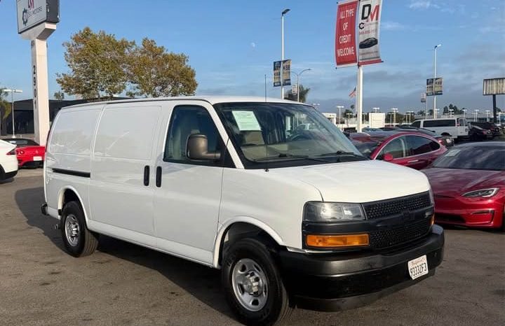 
								2021 Chevrolet express 3500 cargo Van full									