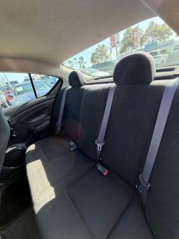 
										2012 Nissan versa full									