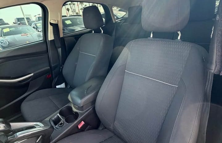 
								2012 Ford focus full									
