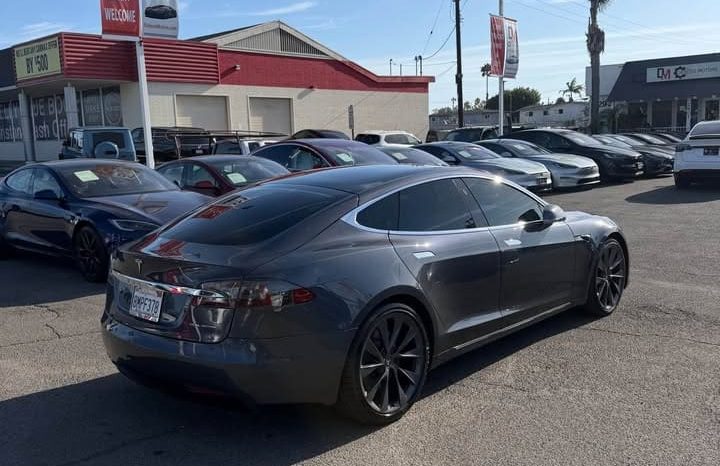 
								2019 Tesla model s Standard Sedan 4D full									
