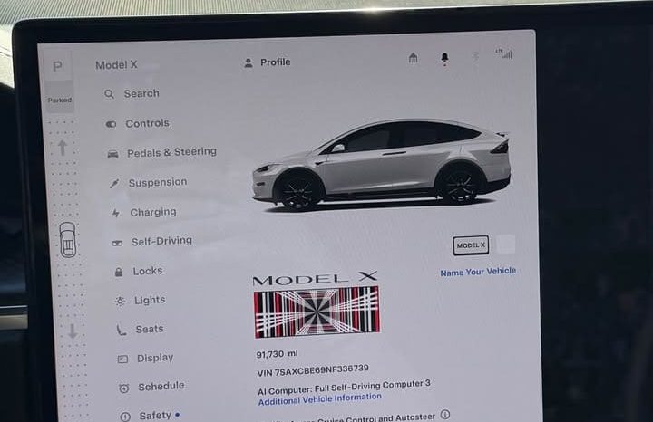 
								2022 Tesla model x Plaid Sport Utility 4D full									