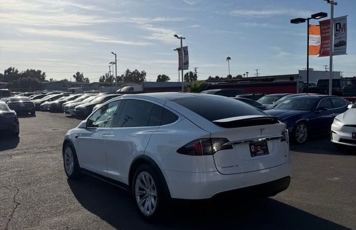 
								2018 Tesla model x 75D Sport Utility 4D full									