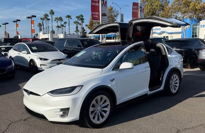 
								2018 Tesla model x 75D Sport Utility 4D full									