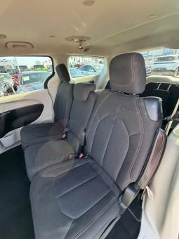 
										2017 Chrysler pacifica full									