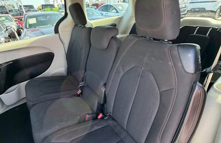 
								2017 Chrysler pacifica full									