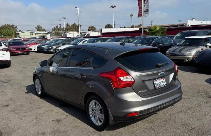 
								2012 Ford focus full									