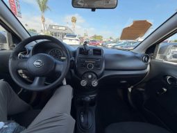 
										2012 Nissan versa full									