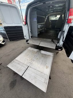 
										2021 Chevrolet express 3500 cargo Van full									