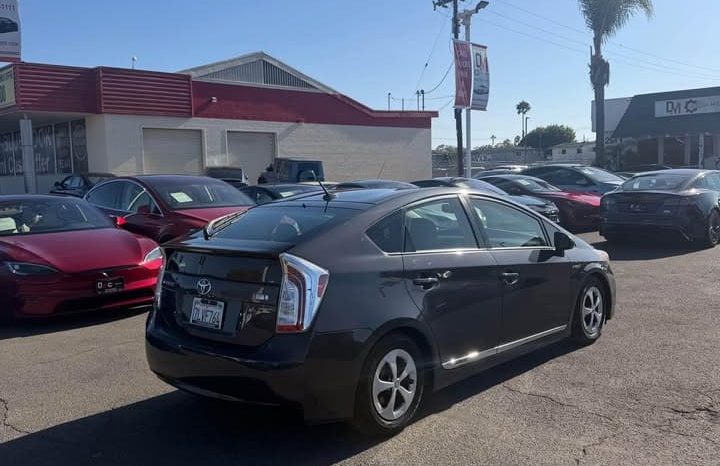 
								2012 Toyota prius Five full									