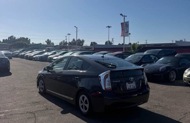 
								2012 Toyota prius Five full									