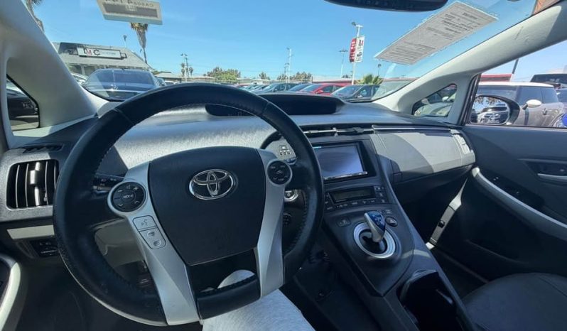 
								2011 Toyota prius IV full									