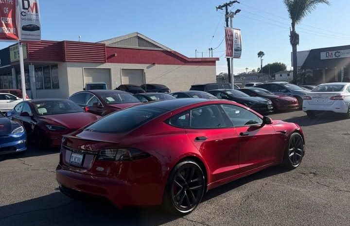 
								2024 Tesla model s Plaid Sedan 4D full									