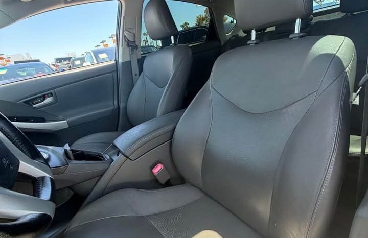
								2011 Toyota prius IV full									