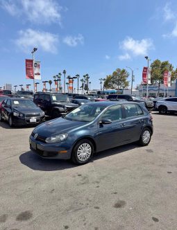 
										2013 Volkswagen Golf full									