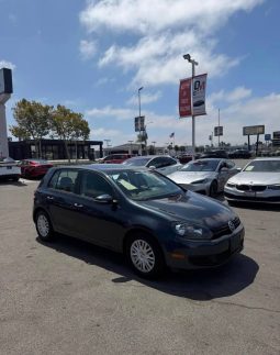 
										2013 Volkswagen Golf full									