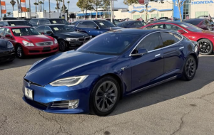 2019 Tesla model s Long Range Sedan 4D