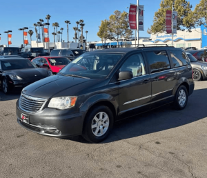 2012 Chrysler town & country