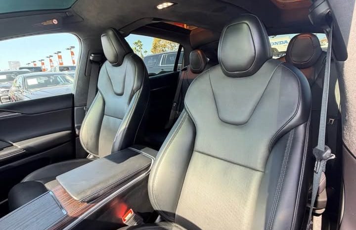 
								2024 Tesla model x Long Range Sport Utility 4D full									