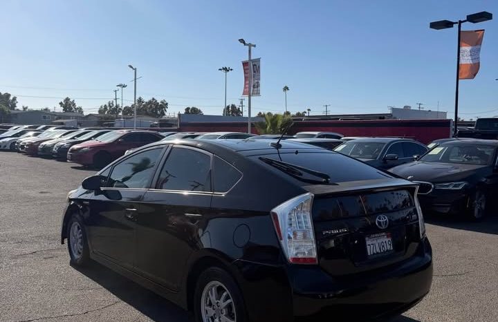 
								2010 Toyota prius full									