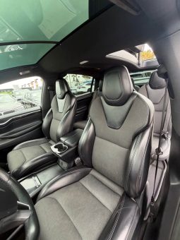
										2018 Tesla model x 75D Sport Utility 4D full									
