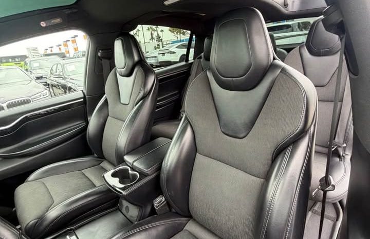 
								2018 Tesla model x 75D Sport Utility 4D full									