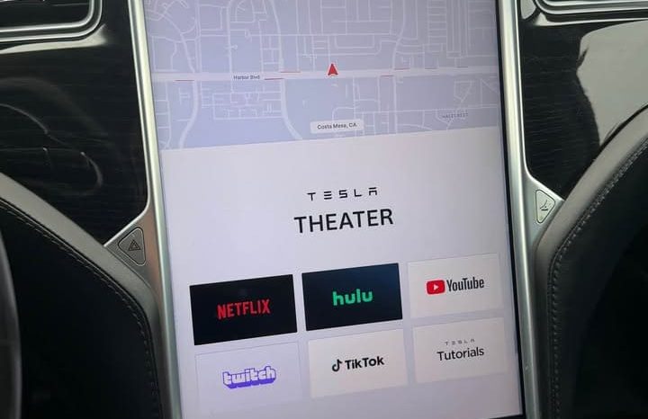 
								2018 Tesla model x 75D Sport Utility 4D full									