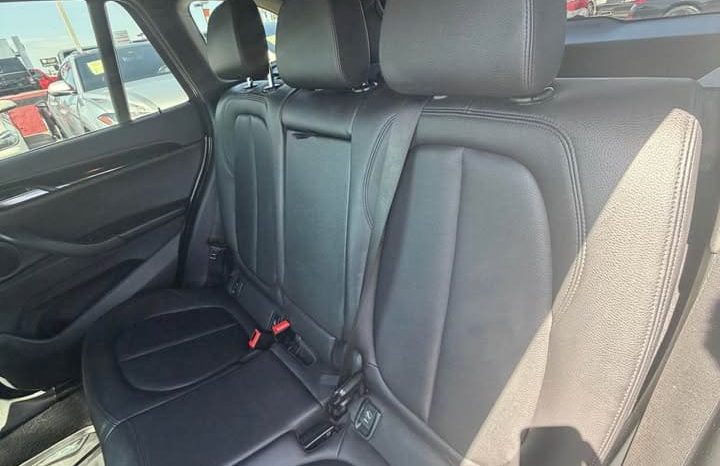
								2018 BMW x1 sDrive28i Sport Utility 4D full									