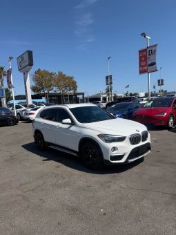
										2018 BMW x1 sDrive28i Sport Utility 4D full									