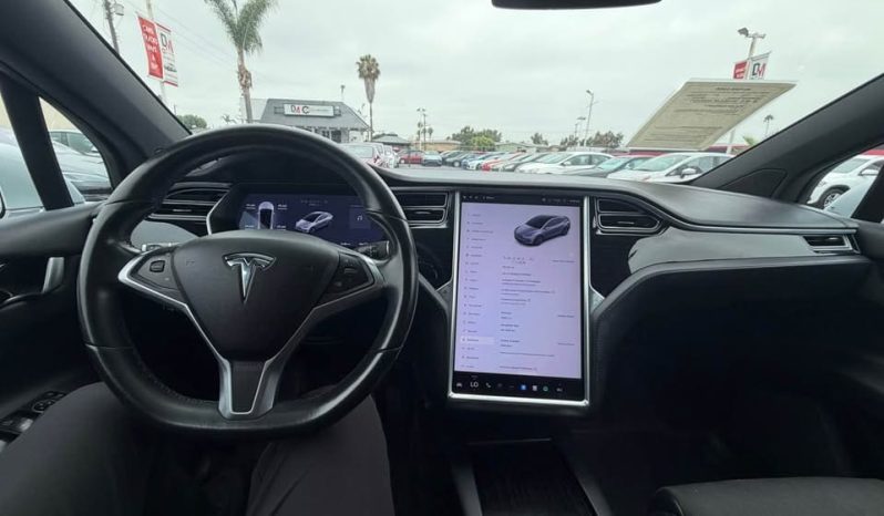
								2018 Tesla model x 75D Sport Utility 4D full									