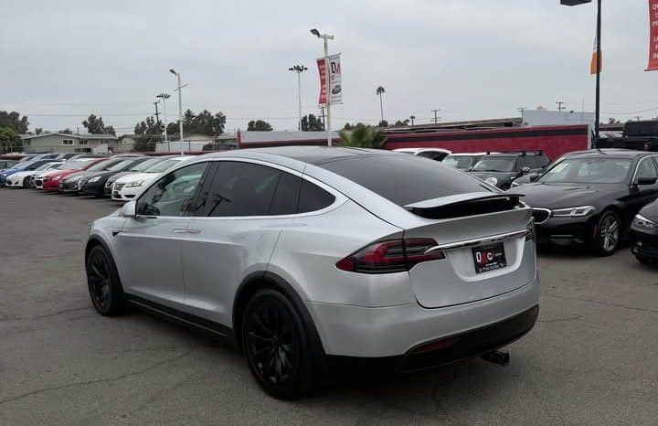 
								2018 Tesla model x 75D Sport Utility 4D full									