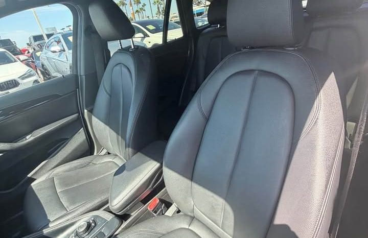 
								2018 BMW x1 sDrive28i Sport Utility 4D full									