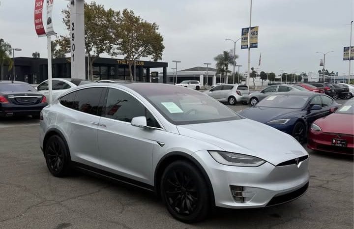 
								2018 Tesla model x 75D Sport Utility 4D full									
