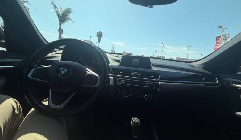 
								2018 BMW x1 sDrive28i Sport Utility 4D full									