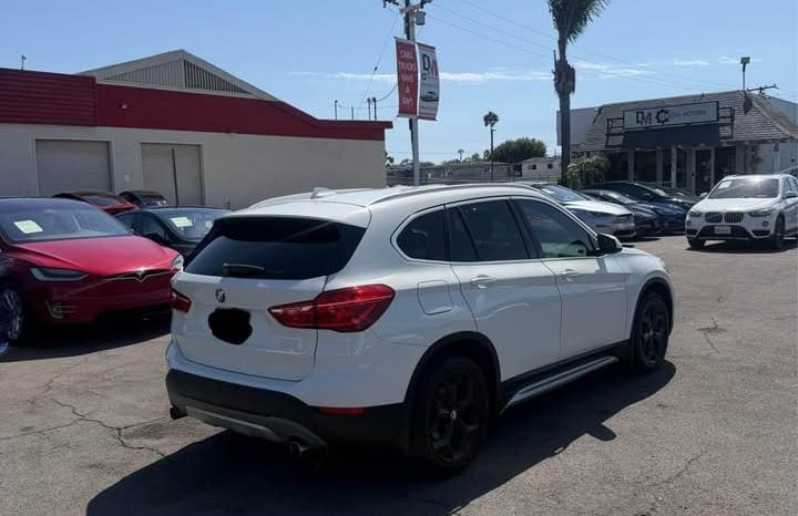 
								2018 BMW x1 sDrive28i Sport Utility 4D full									