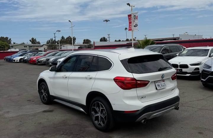 
								2018 BMW x1 sDrive28i Sport Utility 4D full									