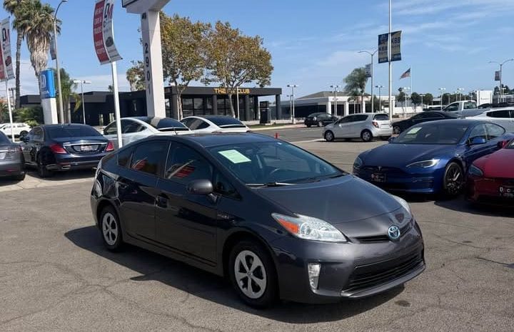 
								2013 Toyota prius full									