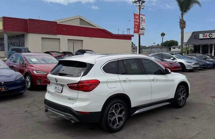 
								2018 BMW x1 sDrive28i Sport Utility 4D full									
