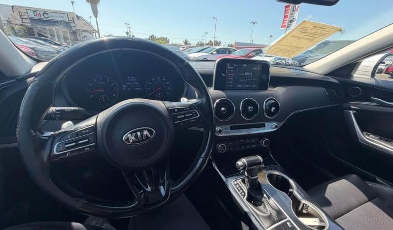 
								2019 Kia Stinger full									