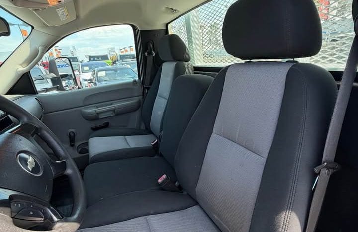 
								2007 Chevrolet silverado 3500 hd regular cab Work Truck Pickup 2D 8 ft full									