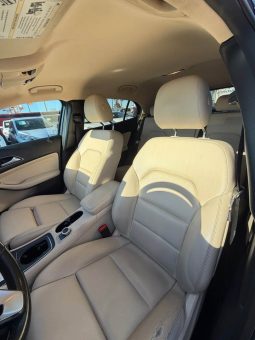 
										2018 Mercedes-Benz GLA 250 Sport Utility 4D full									