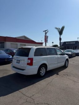
										2012 Chrysler town & country full									
